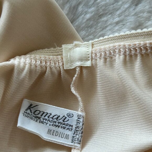 Vintage Komar Pillow Tab Beige Nylon Half Slip Coquette Cottagecore Skirt Medium - Picture 9 of 10